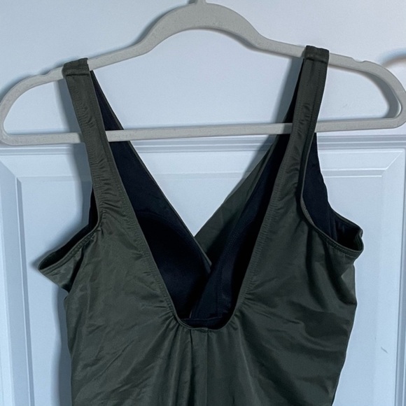 New! MiracleSuit Olive Green Illusionists Circe One Piece Swimsuit 3181 - Picture 7 of 11